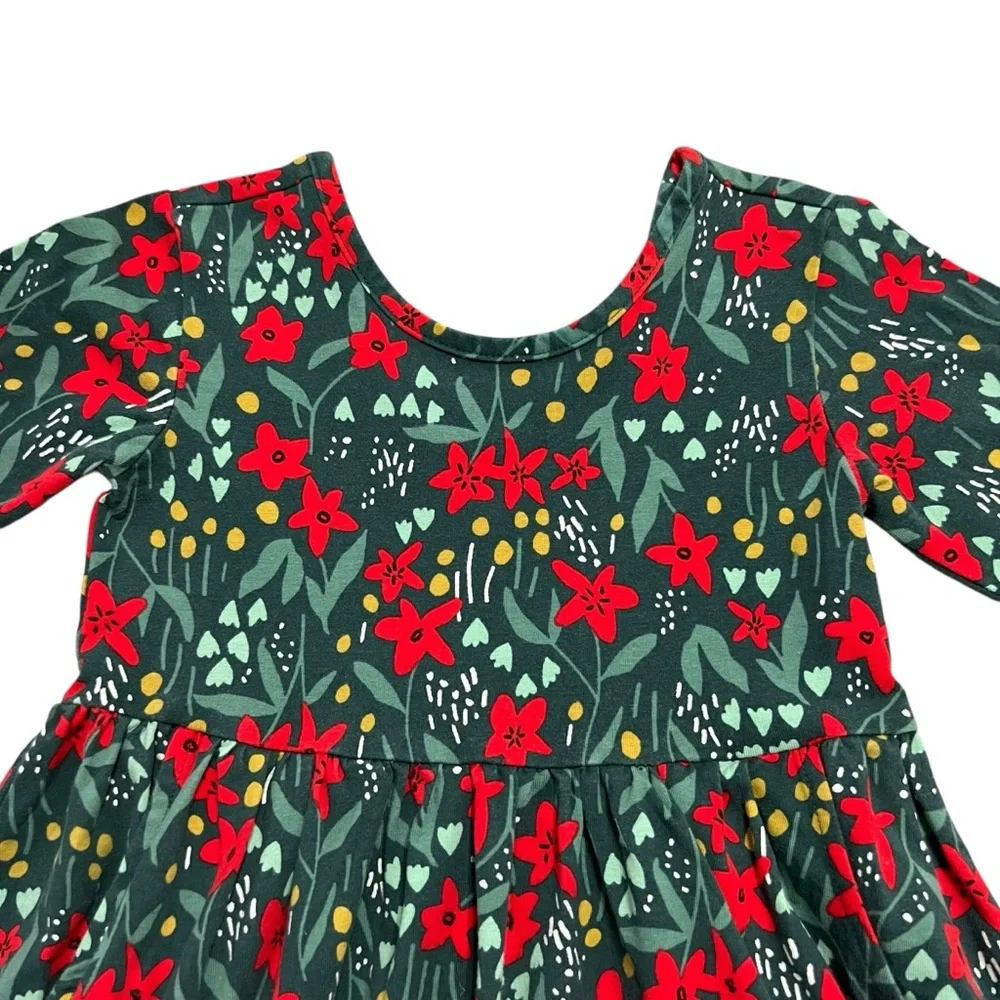 Hanna Andersson Sz 110 (5) Christmas Poinsettia Green & Red Holiday Twirl Dress